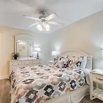 Moondrifter 305 - 2 Bedroom - Oceanfront Condo Sleeps 6